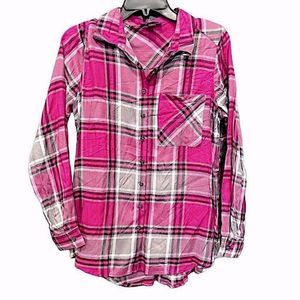 New J.W. Women’s Pink & Gray Silky Soft Long Sleeve Button Down Shirt